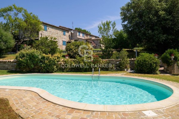 casale in vendita a Cagli