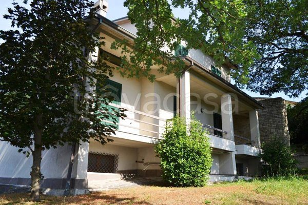 casa indipendente in vendita a Cagli
