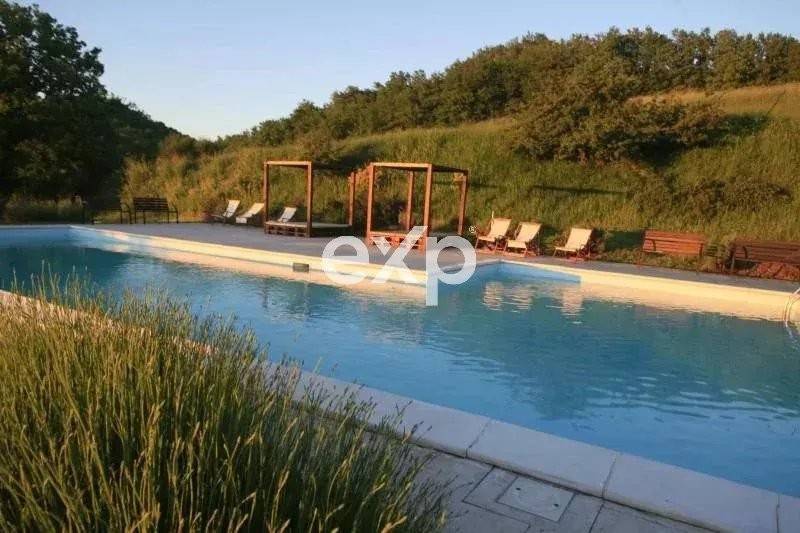 casa indipendente in vendita a Cagli in zona Paravento