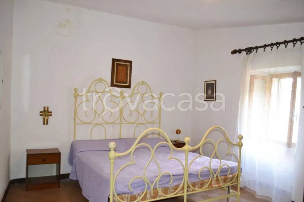 casa indipendente in vendita a Cantiano in zona Chiaserna