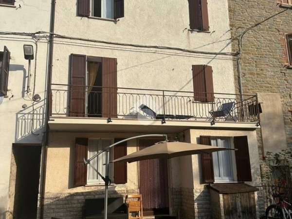 appartamento in vendita a Cantiano in zona Tranquillo