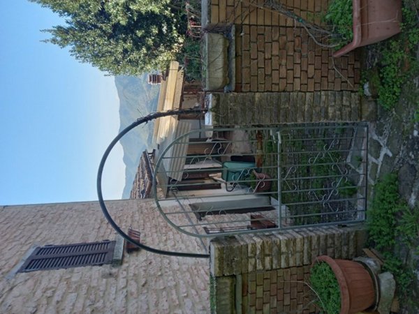 appartamento in vendita a Cantiano in zona Palcano