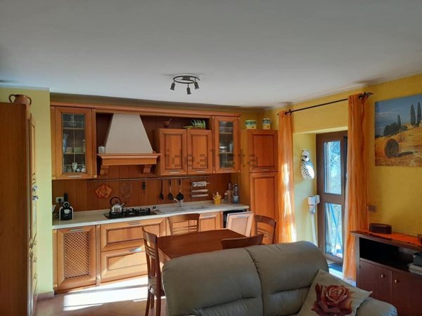 appartamento in vendita a Cantiano in zona Chiaserna