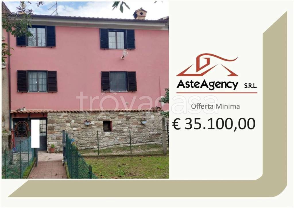 appartamento in vendita a Cantiano in zona Chiaserna