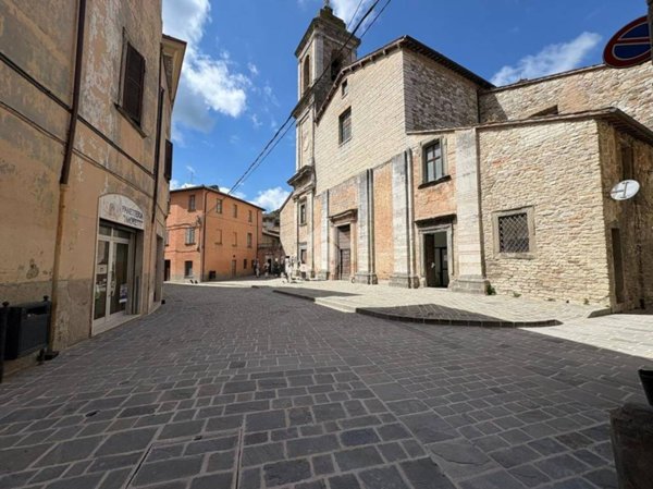 appartamento in vendita a Cantiano in zona Palazzo