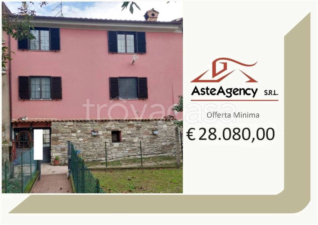 appartamento in vendita a Cantiano in zona Chiaserna