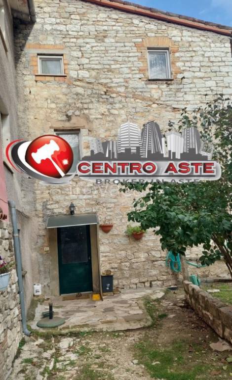 appartamento in vendita a Cantiano in zona Chiaserna