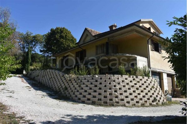 casa indipendente in vendita a Carpegna