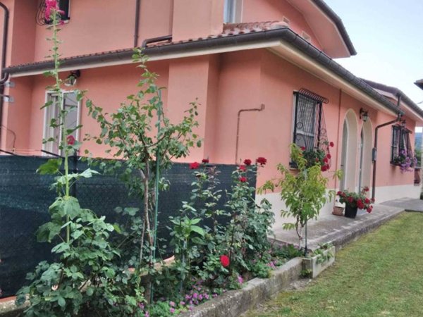 casa indipendente in vendita a Carpegna
