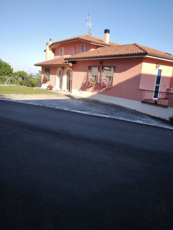casa indipendente in vendita a Carpegna