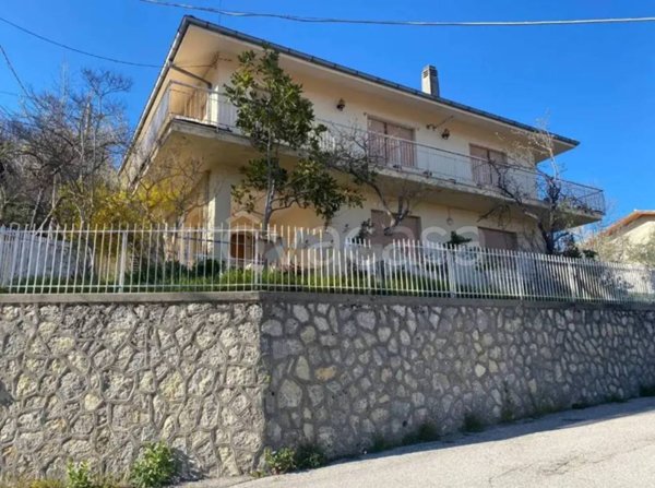 casa indipendente in vendita a Carpegna