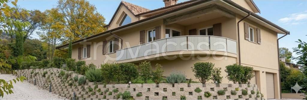 casa indipendente in vendita a Carpegna