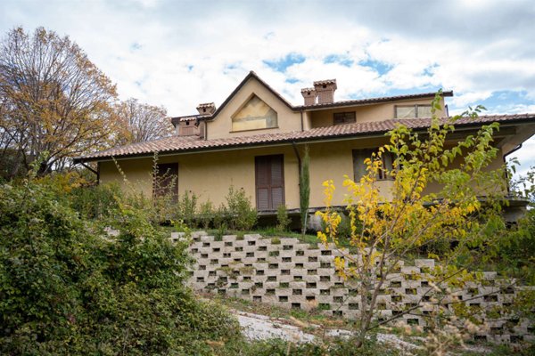 casa indipendente in vendita a Carpegna in zona Genghe