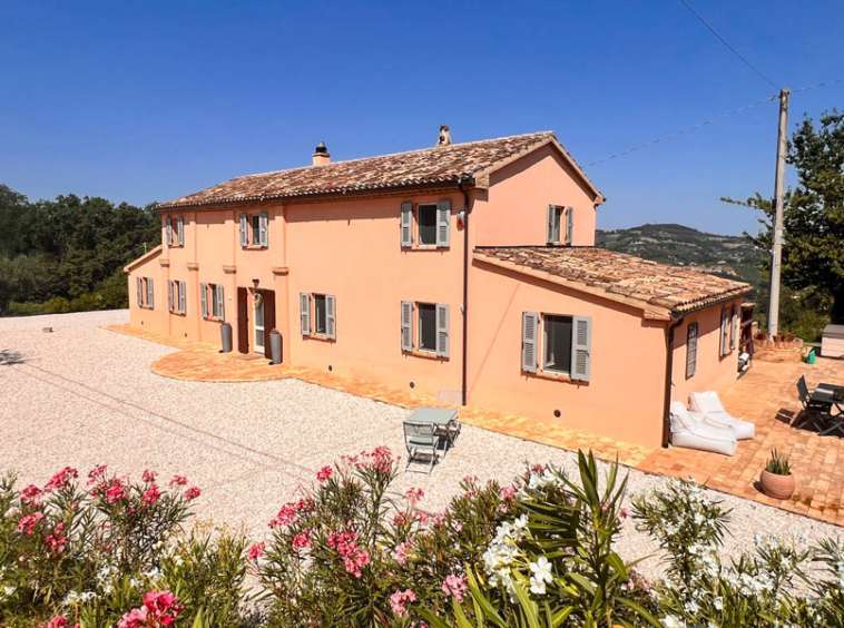 casa indipendente in vendita a Cartoceto