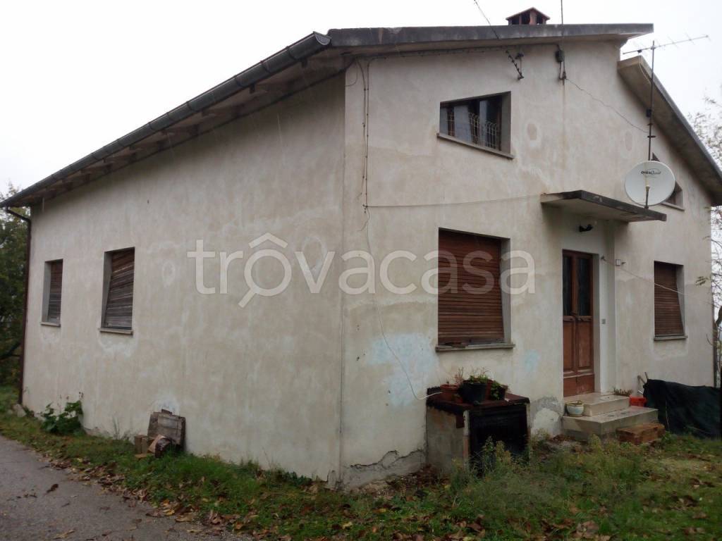 casa indipendente in vendita a Cartoceto