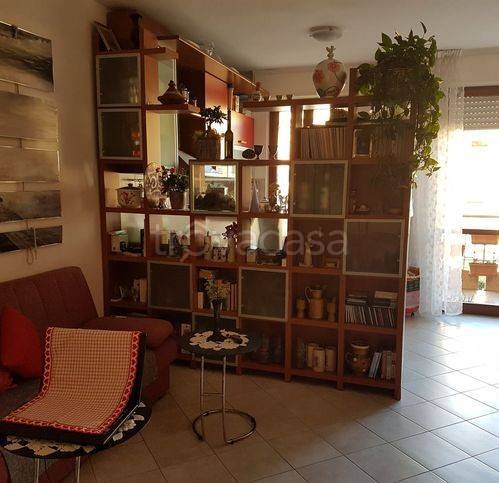 appartamento in vendita a Cartoceto in zona Lucrezia