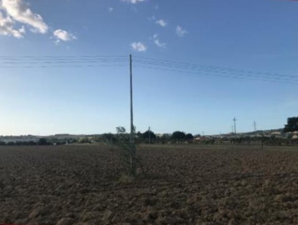 negozio in vendita a Cartoceto in zona Lucrezia