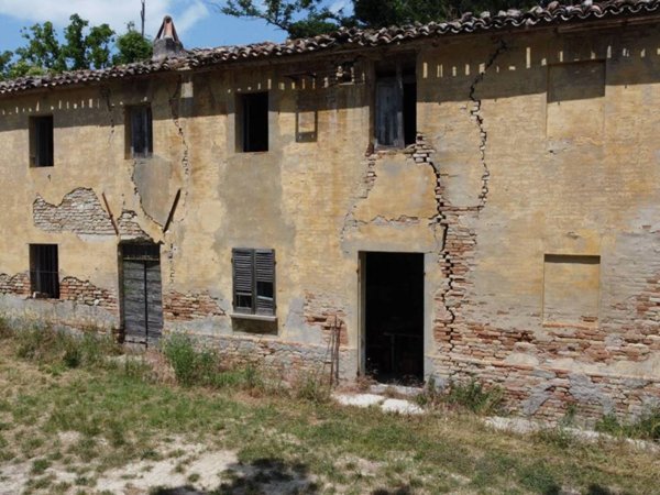 casa indipendente in vendita a Cartoceto