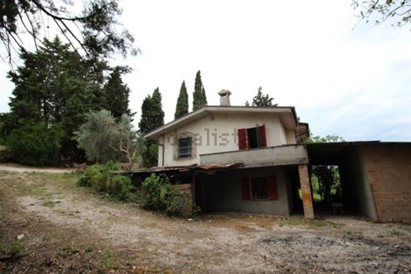 casa indipendente in vendita a Cartoceto