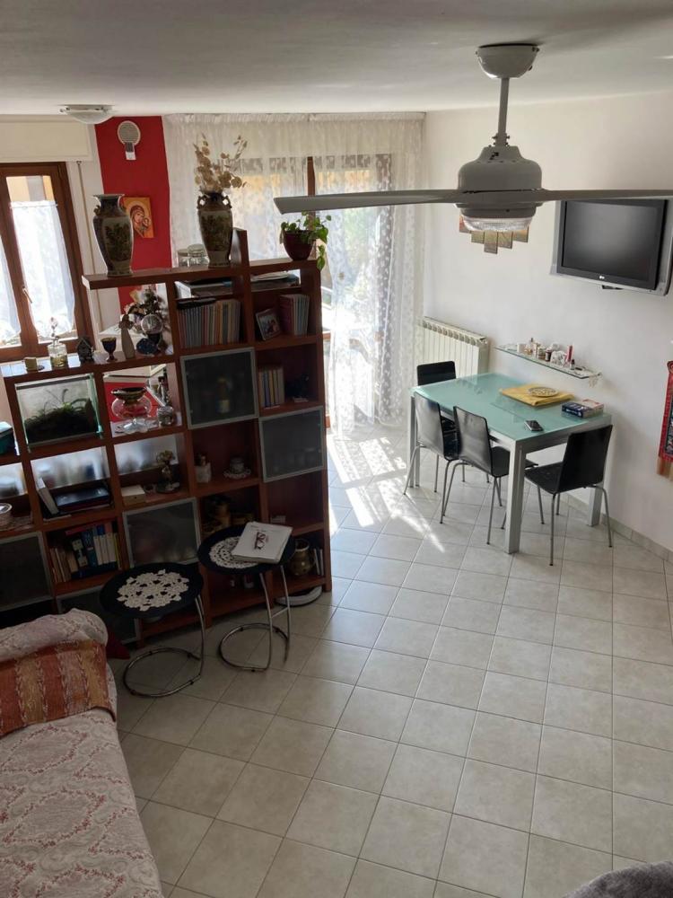 appartamento in vendita a Cartoceto in zona Lucrezia