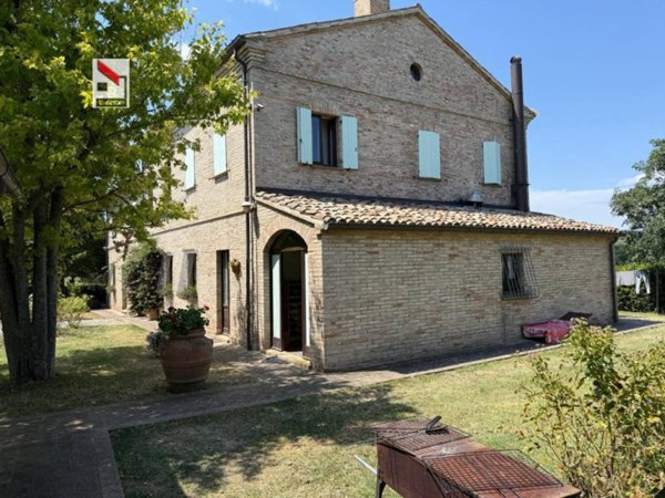 casa indipendente in vendita a Cartoceto