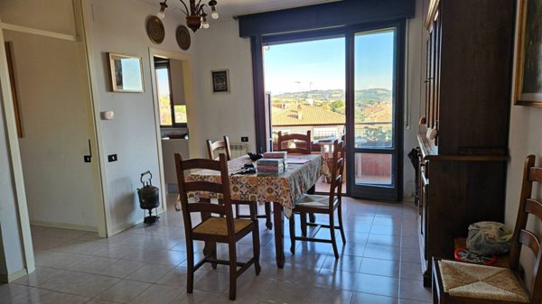 appartamento in vendita a Cartoceto in zona Lucrezia