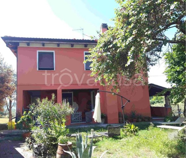 casa indipendente in vendita a Cartoceto