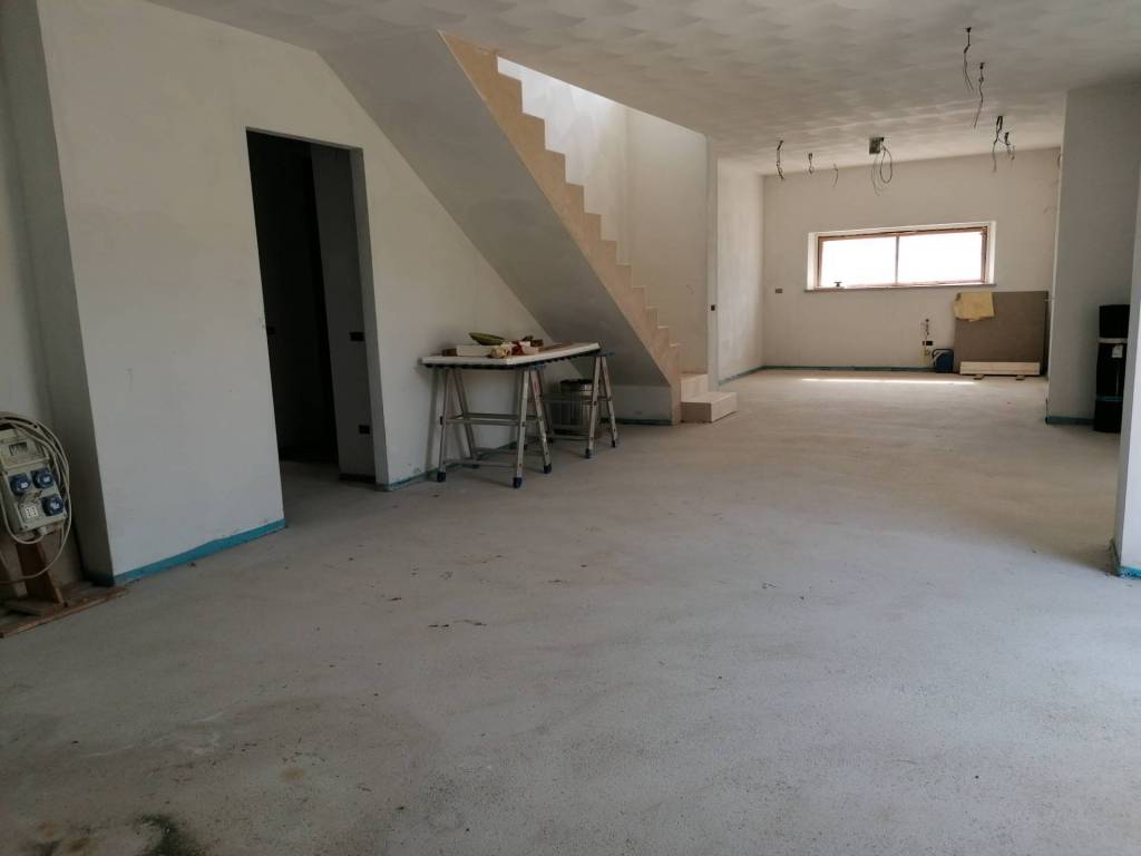 casa indipendente in vendita a Cartoceto in zona Lucrezia