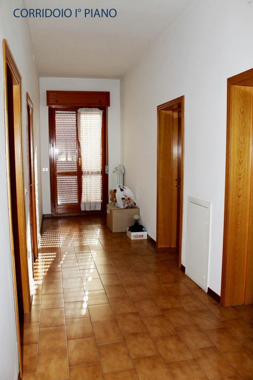 casa indipendente in vendita a Cartoceto in zona Lucrezia