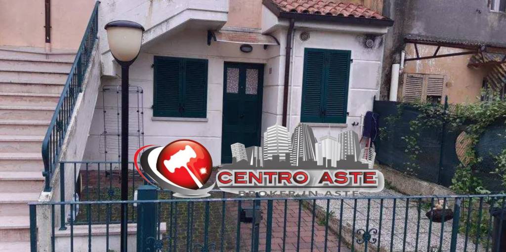 appartamento in vendita a Cartoceto in zona Lucrezia
