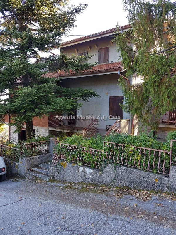 casa indipendente in vendita a Cartoceto