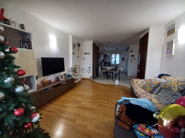 appartamento in vendita a Cartoceto in zona Lucrezia