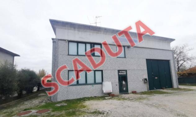 pentavano in vendita a Cartoceto in zona Lucrezia