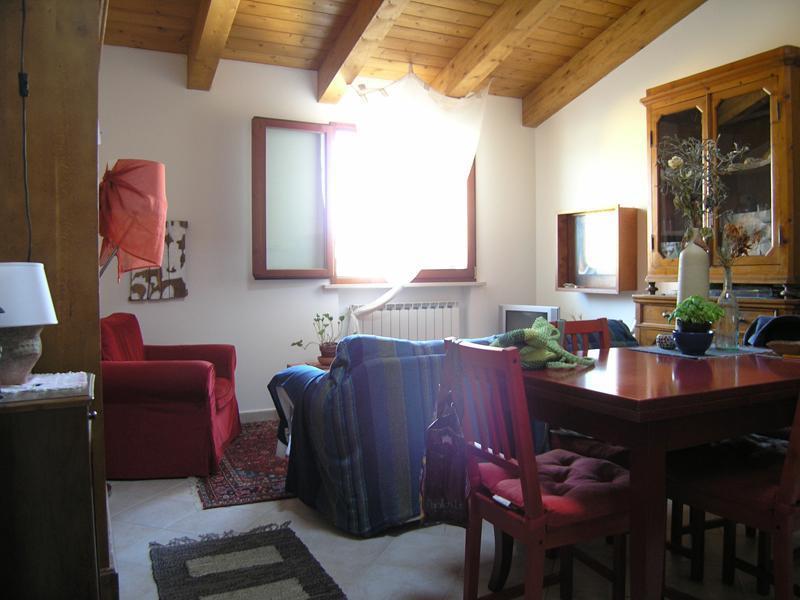 appartamento in vendita a Cartoceto in zona Lucrezia