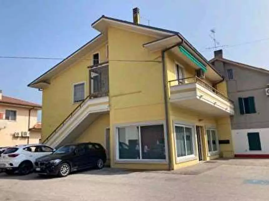 appartamento in vendita a Cartoceto in zona Lucrezia