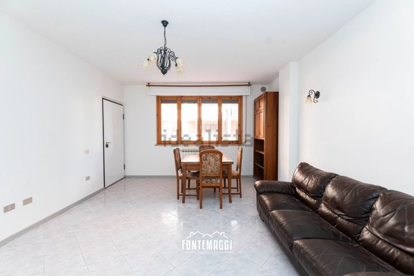 appartamento in vendita a Cartoceto in zona Lucrezia