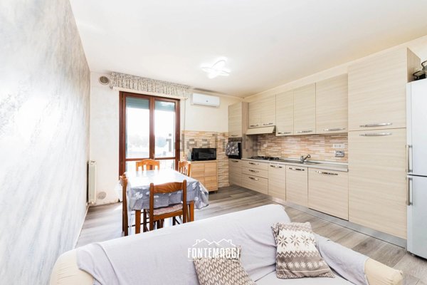 appartamento in vendita a Cartoceto in zona Lucrezia