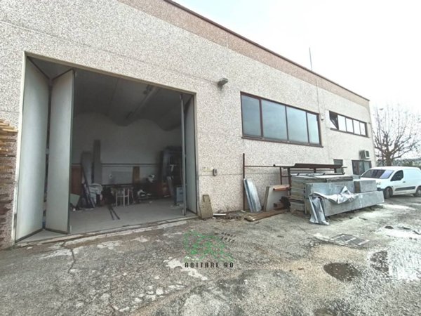 capannone in vendita a Cartoceto