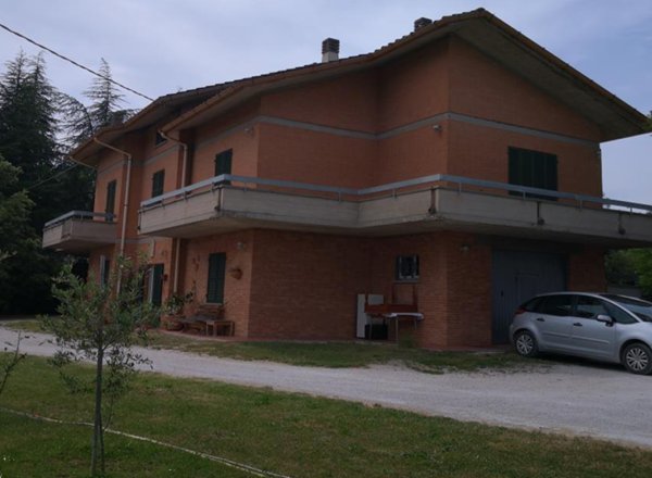 casa indipendente in vendita a Cartoceto