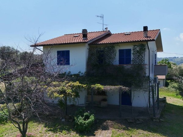 villa in vendita a Cartoceto
