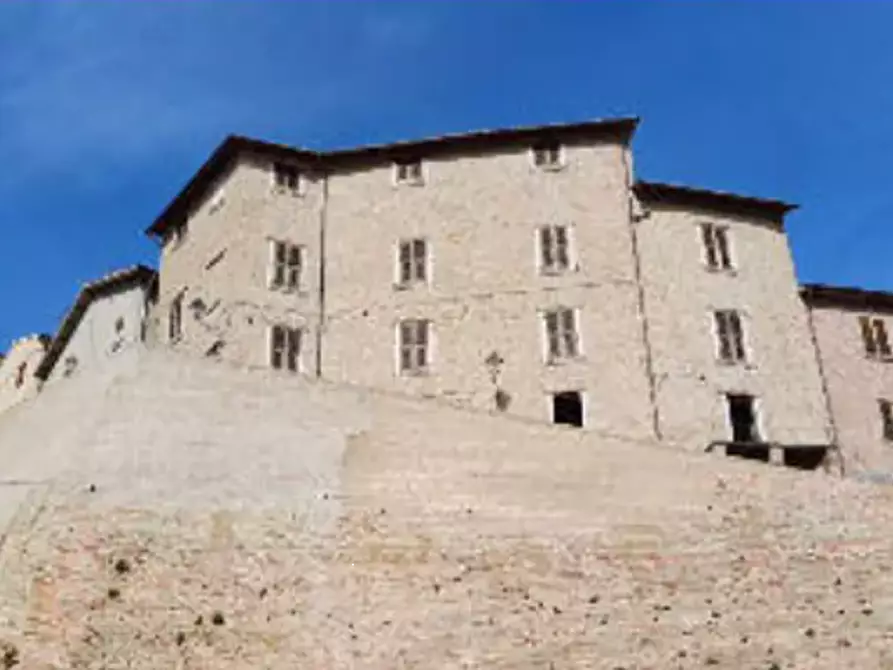 intera palazzina in vendita a Cartoceto