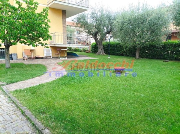 casa indipendente in vendita a Cartoceto in zona Lucrezia