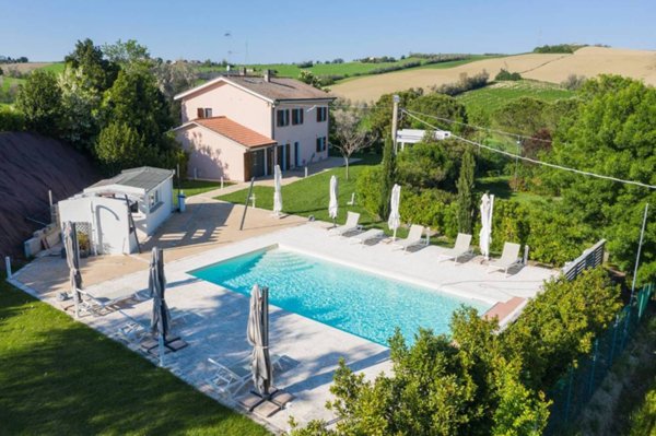 casa indipendente in vendita a Cartoceto in zona Sant'Anna