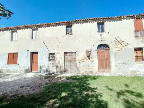 casa indipendente in vendita a Cartoceto
