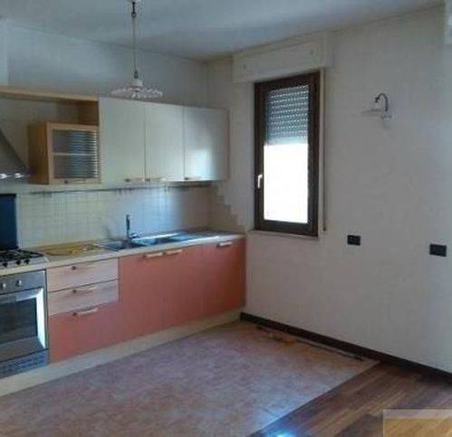 casa indipendente in vendita a Cartoceto in zona Lucrezia
