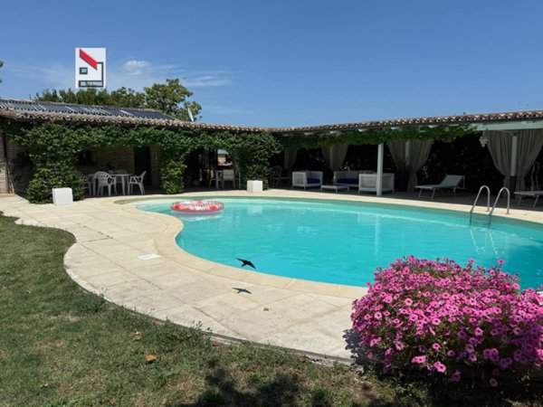 casa indipendente in vendita a Cartoceto in zona Sant'Anna