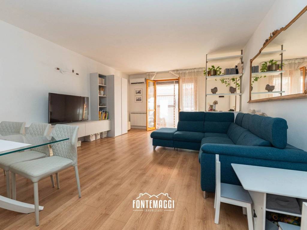 appartamento in vendita a Cartoceto in zona Lucrezia