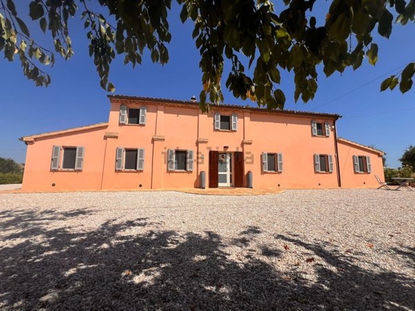 casa indipendente in vendita a Cartoceto in zona Sant'Anna