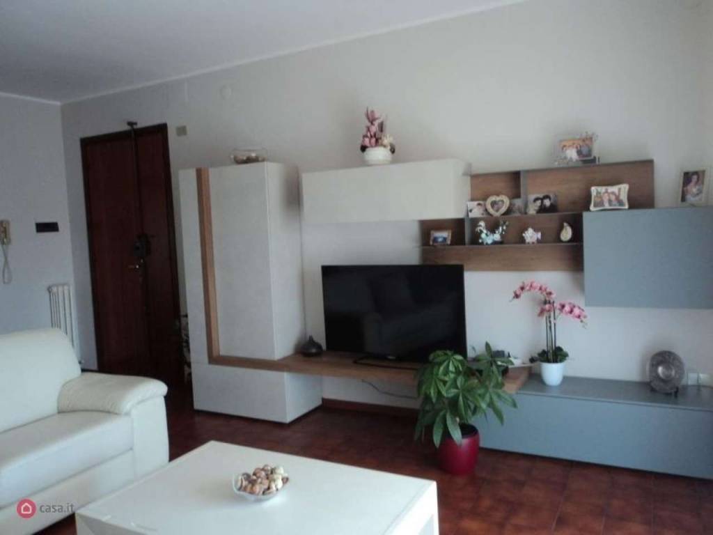 appartamento in vendita a Fano in zona Rosciano