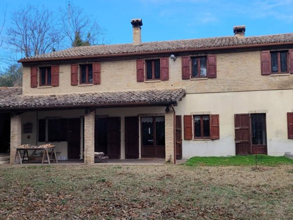 casa indipendente in vendita a Fano in zona Carignano Terme
